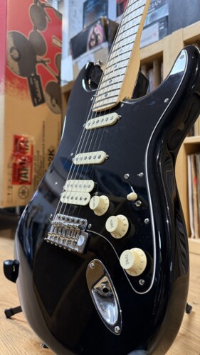 B-STOCK Fender American Performer Stratocaster HSS MN BLK
