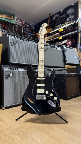 B-STOCK Fender American Performer Stratocaster HSS MN BLK