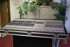 Analog mixer Spectra Ti40P